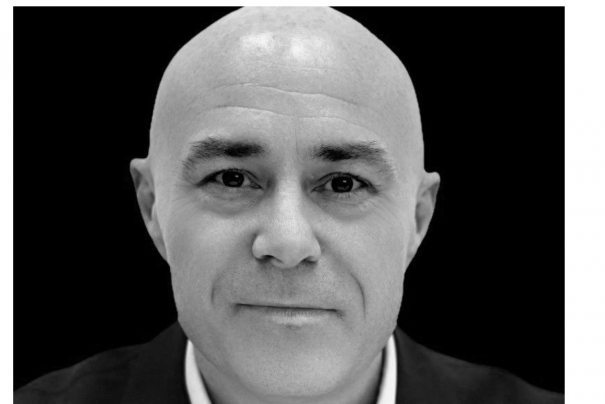 Startup Essentials: Strategic Sales Execution for Founders Without Sales Experience